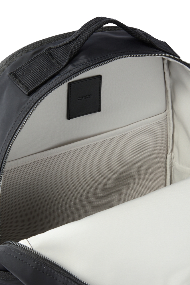 CKJ GRPHC CK MLT FNC LV04G3162G UB1 BLACK